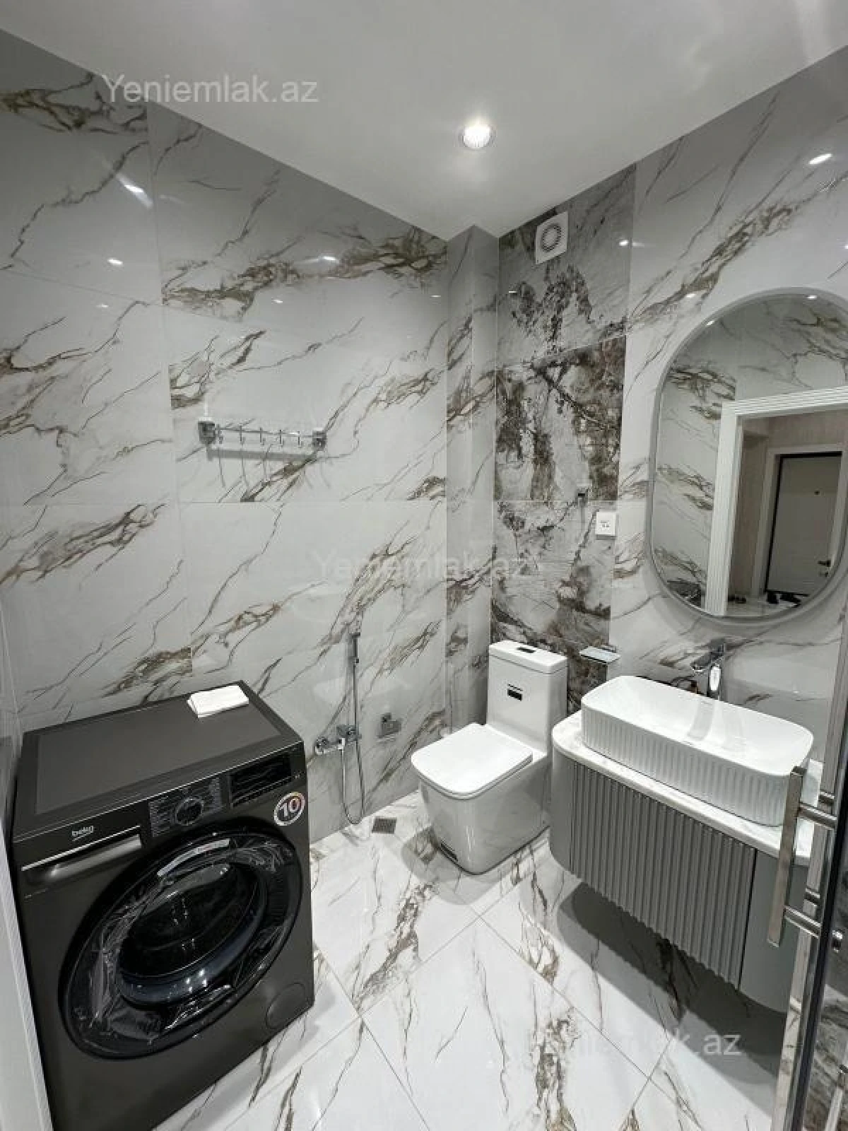 Satılır 3 otaqlı köhnə tikili 95 m²