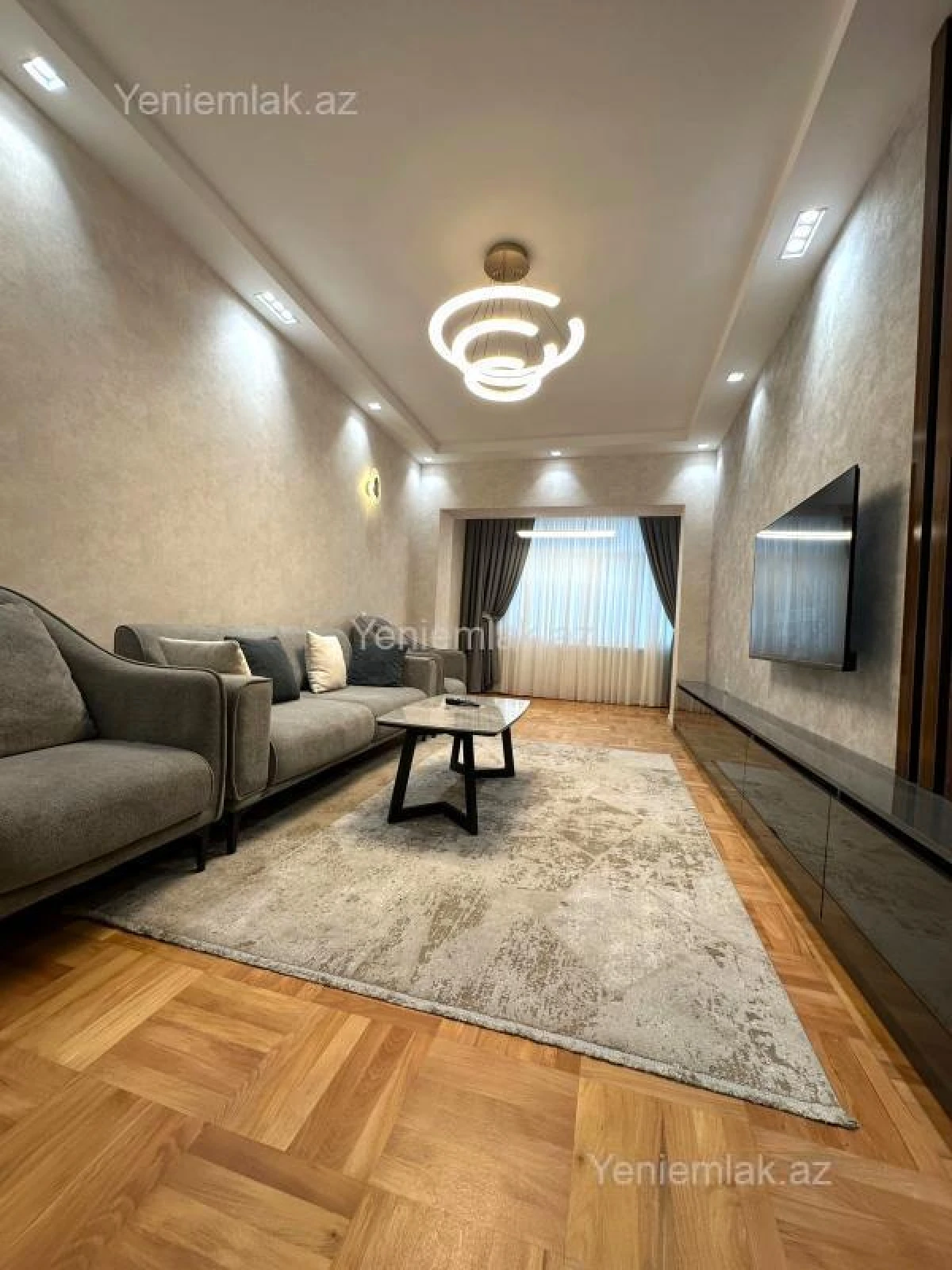 Satılır 3 otaqlı köhnə tikili 95 m²