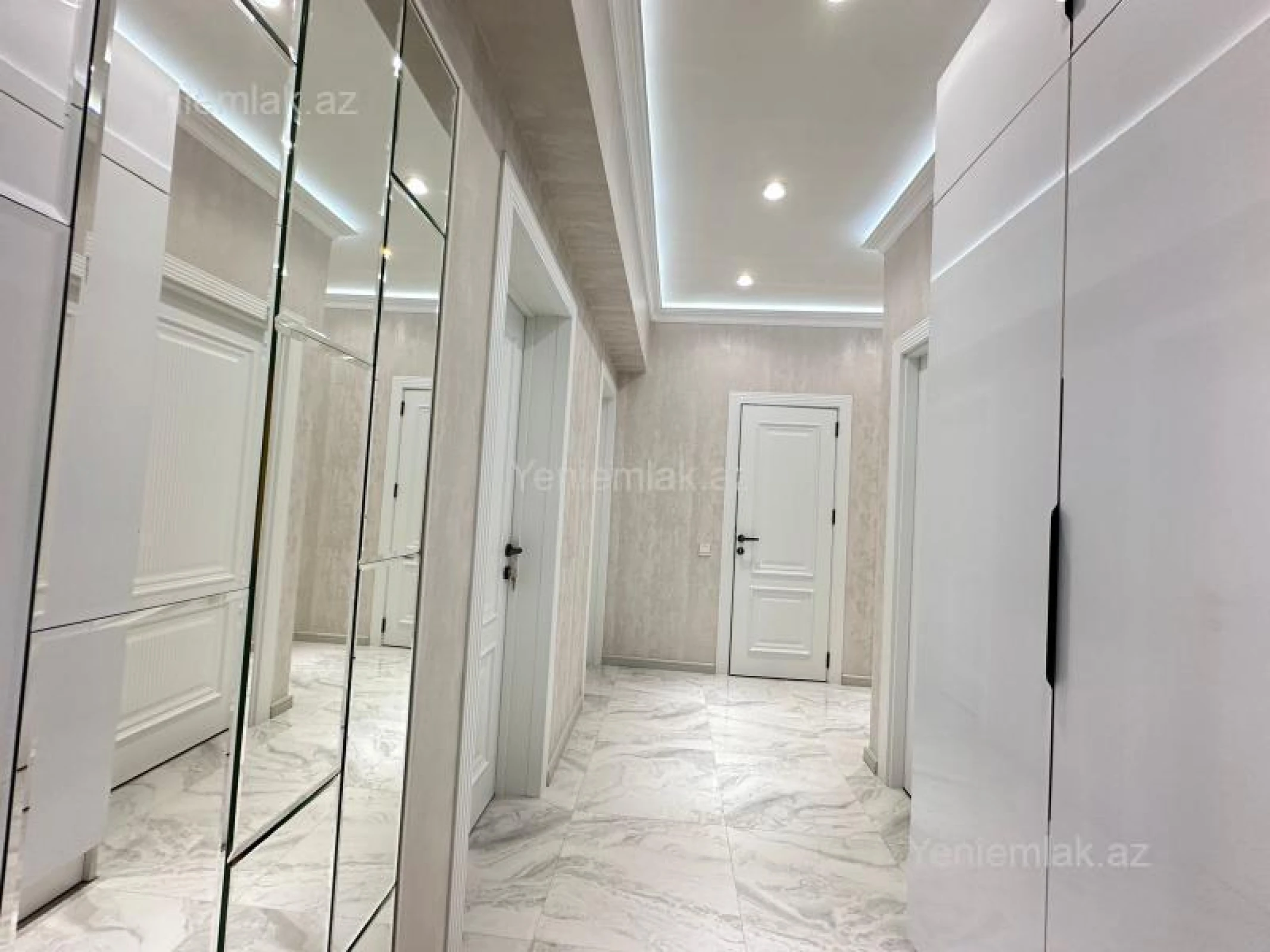 Satılır 3 otaqlı köhnə tikili 95 m²