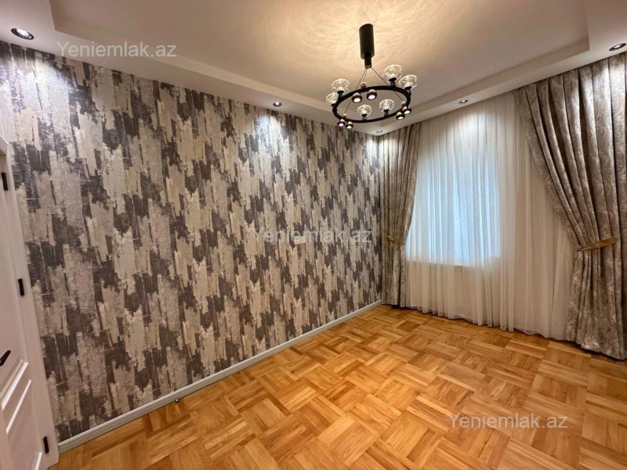 Satılır 3 otaqlı köhnə tikili 95 m²