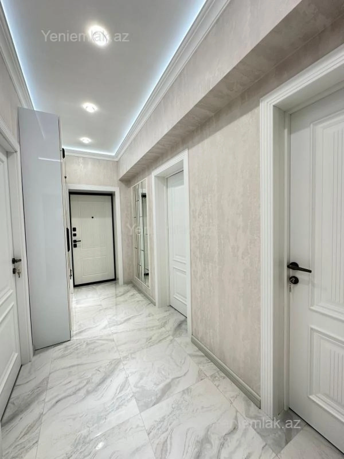 Satılır 3 otaqlı köhnə tikili 95 m²