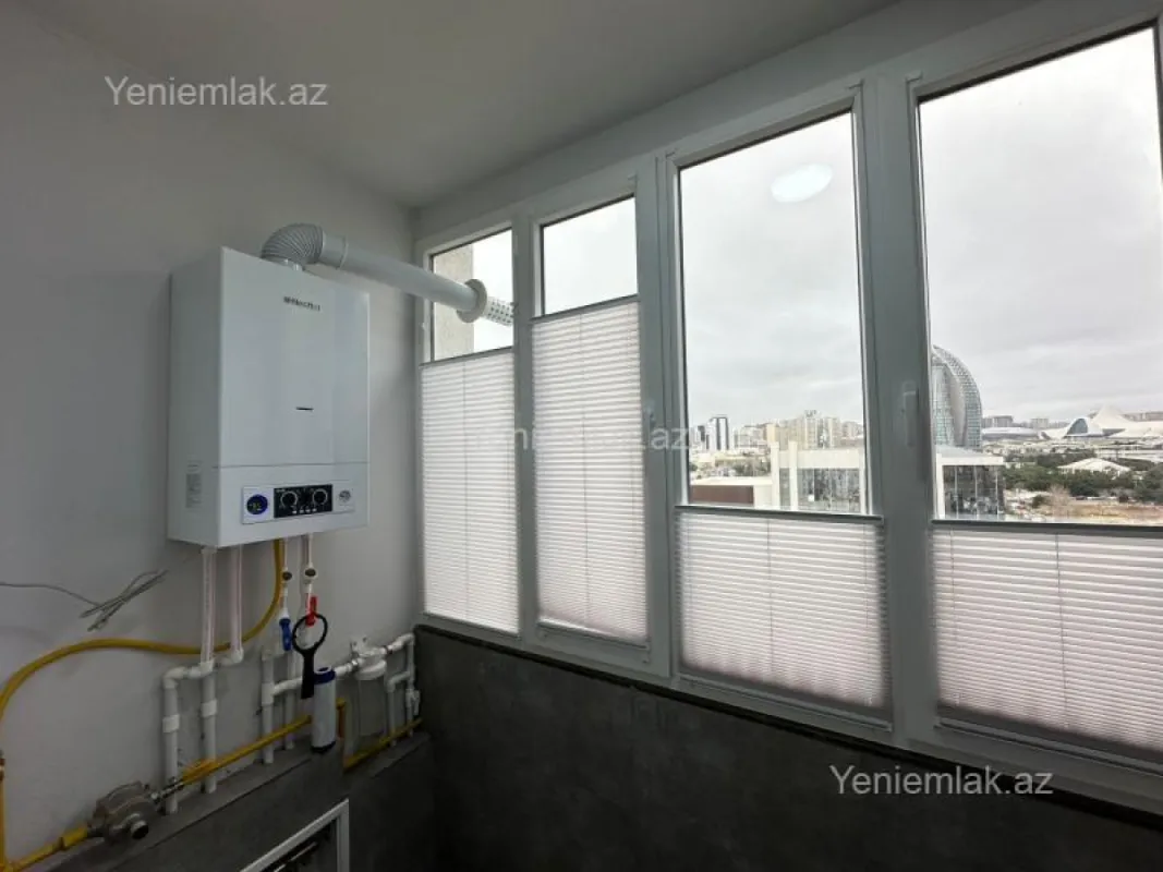 Satılır 3 otaqlı köhnə tikili 95 m²