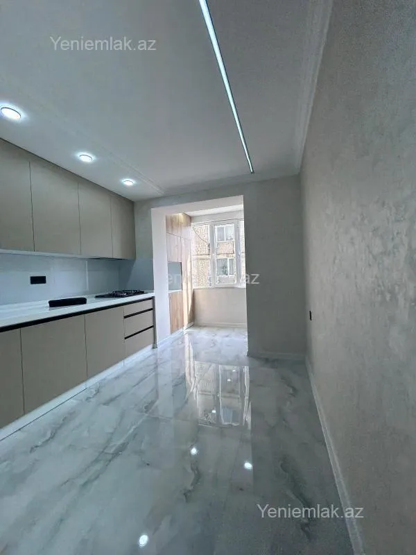 Satılır 3 otaqlı köhnə tikili 70 m²