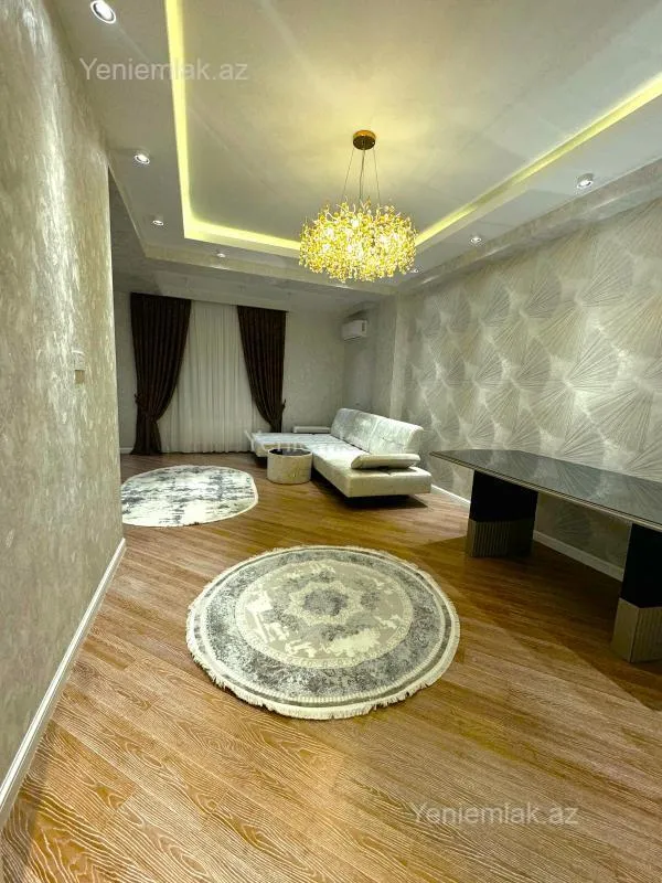Satılır 3 otaqlı yeni tikili 125 m²