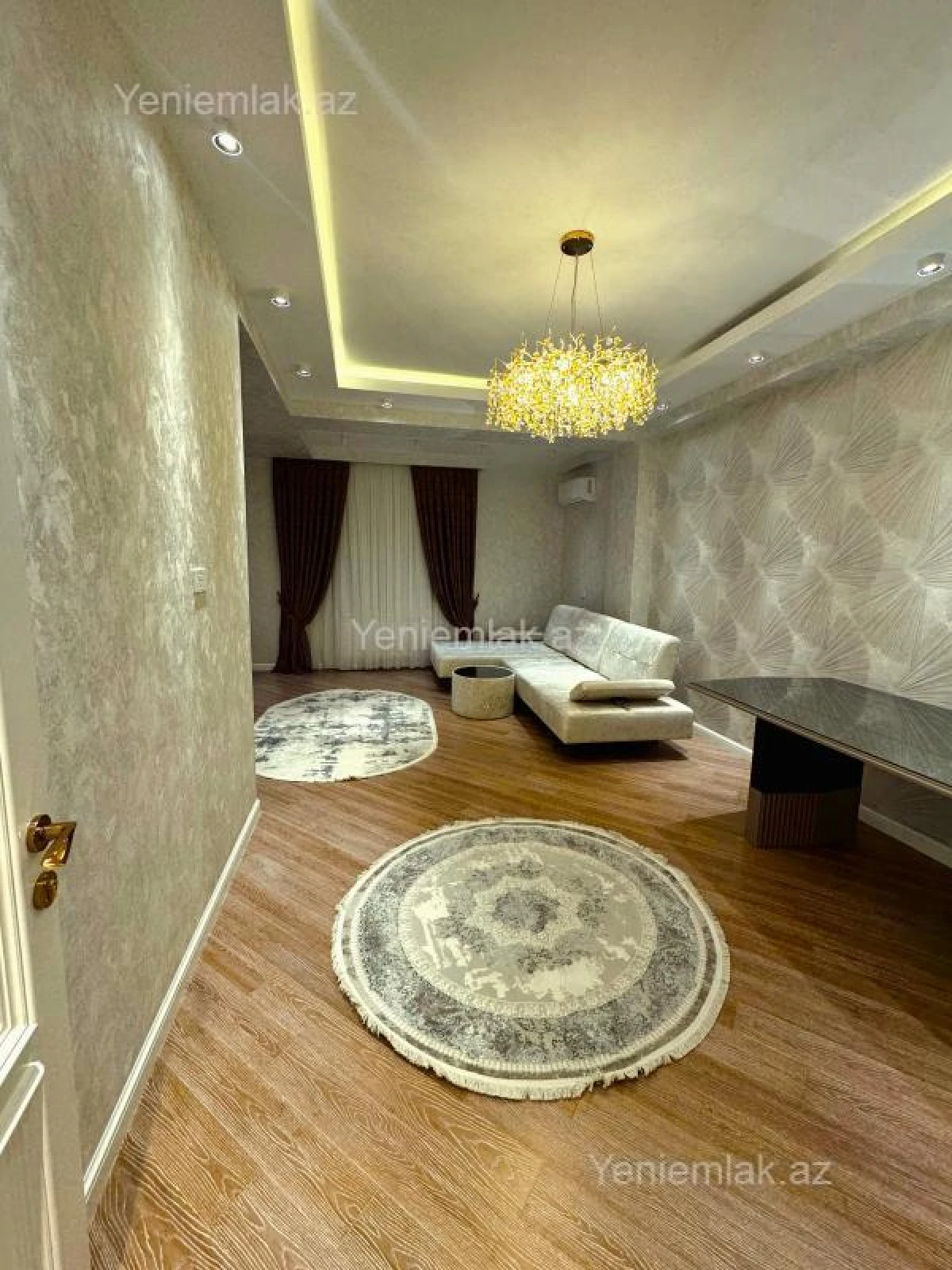 Satılır 3 otaqlı yeni tikili 125 m²