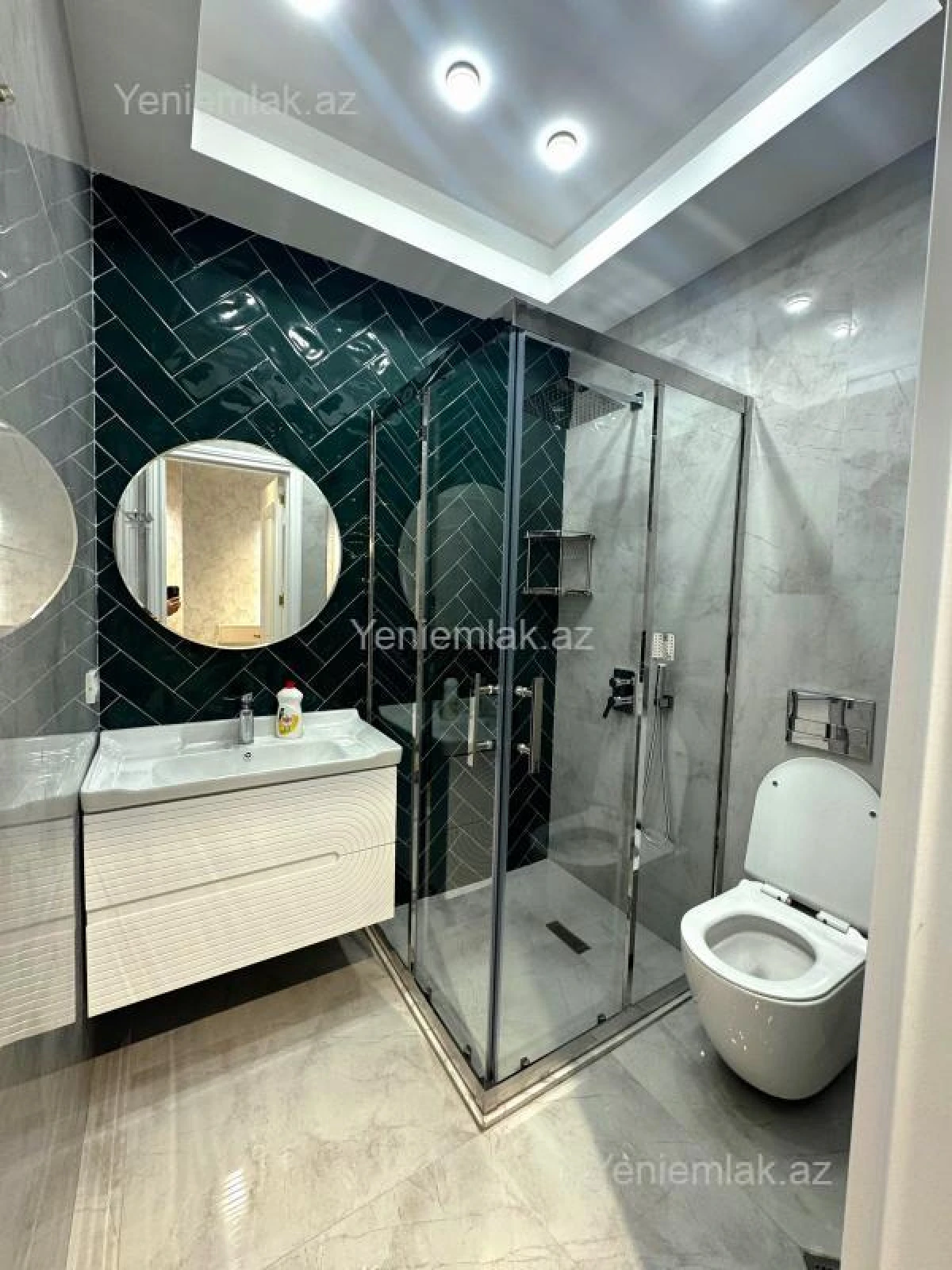 Satılır 3 otaqlı yeni tikili 125 m²