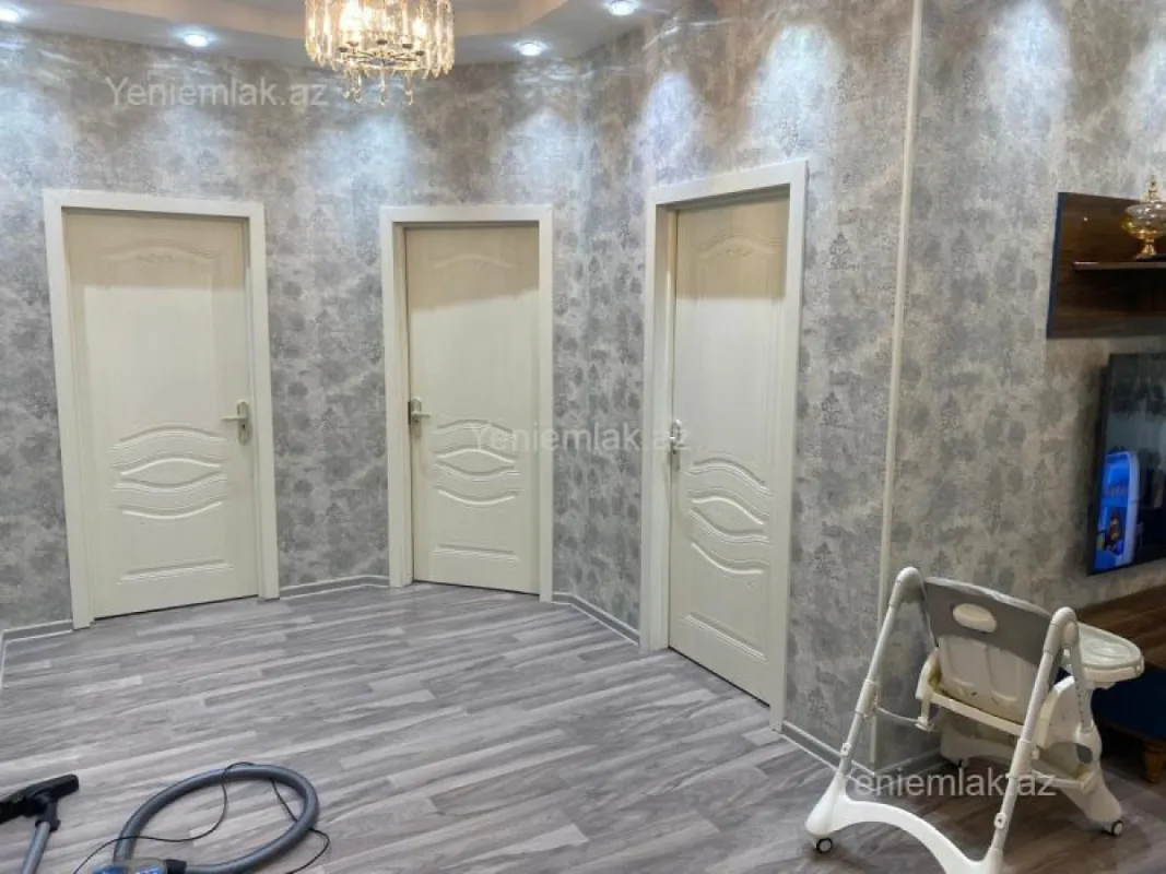 Satılır 4 otaqlı yeni tikili 150 m²