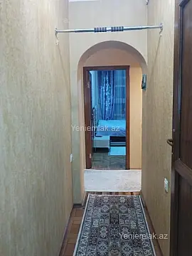 Satılır 4 otaqlı köhnə tikili 110 m²