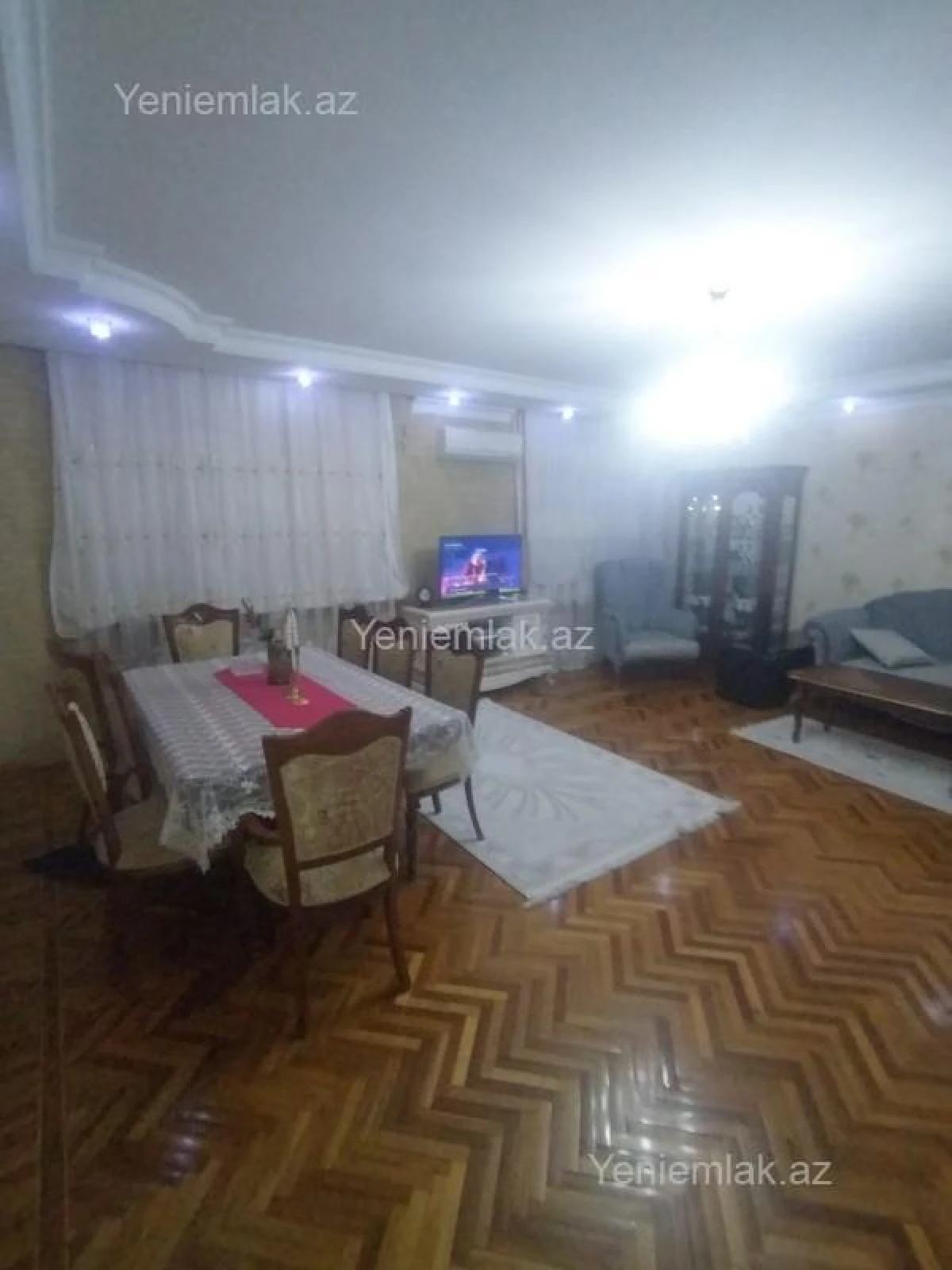 Satılır 4 otaqlı köhnə tikili 110 m²