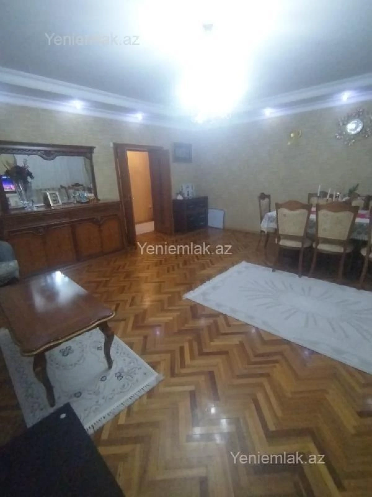 Satılır 4 otaqlı köhnə tikili 110 m²