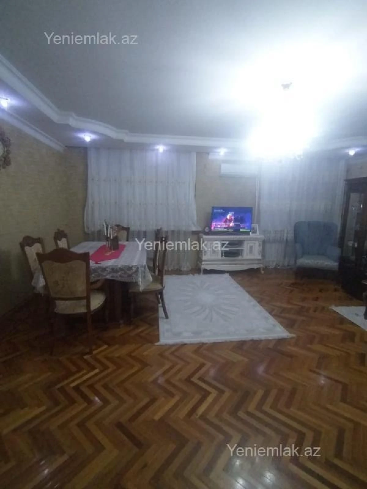Satılır 4 otaqlı köhnə tikili 110 m²