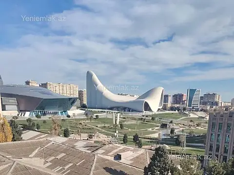 Satılır 1 otaqlı köhnə tikili 35 m²