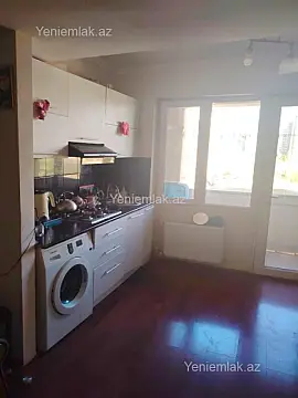 Satılır 1 otaqlı köhnə tikili 35 m²