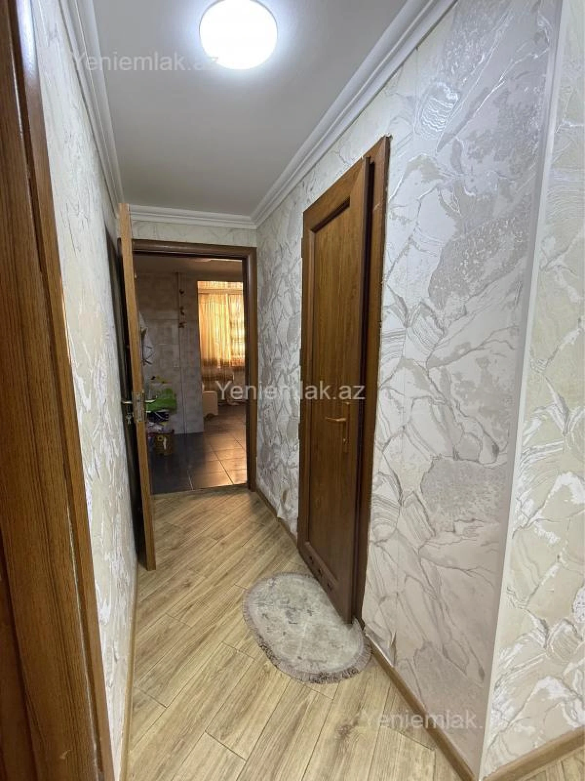 Satılır 2 otaqlı köhnə tikili 55 m²