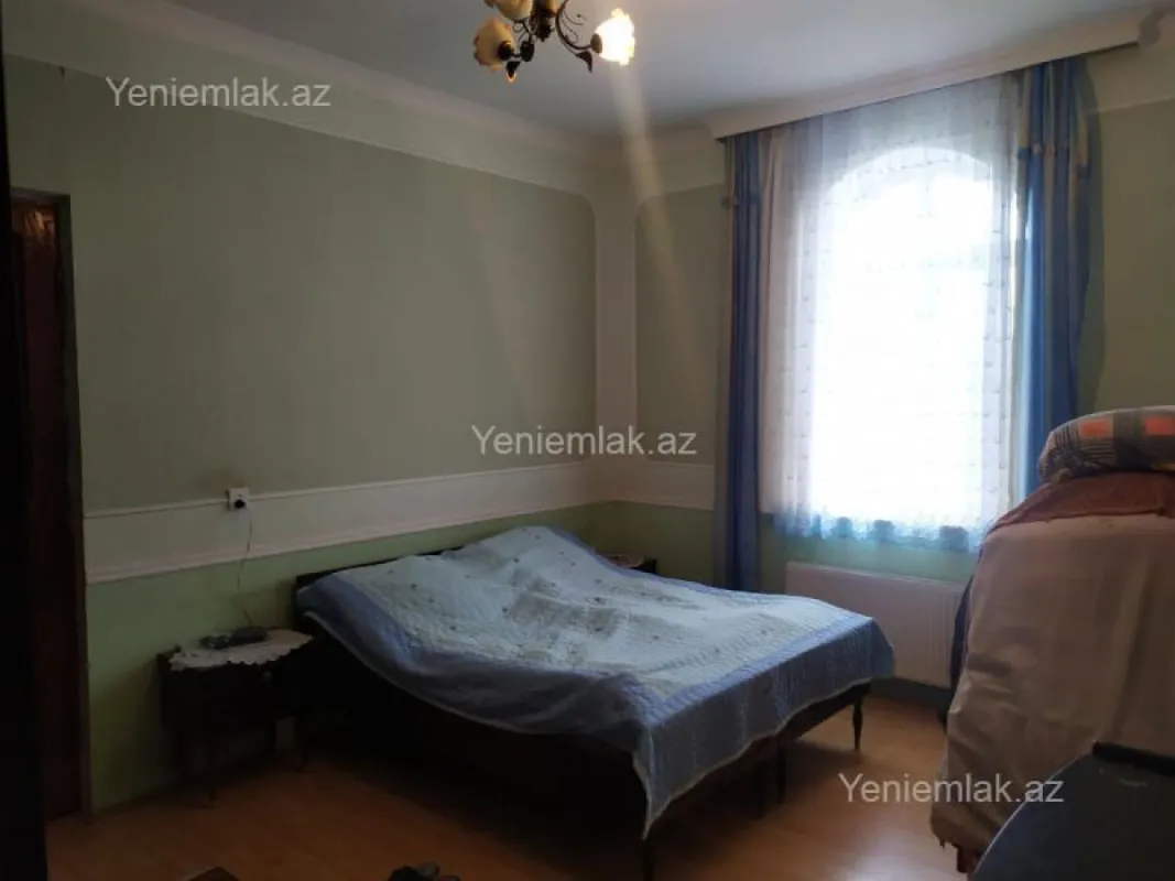 Satılır 6 otaqlı həyət evi 120 m²