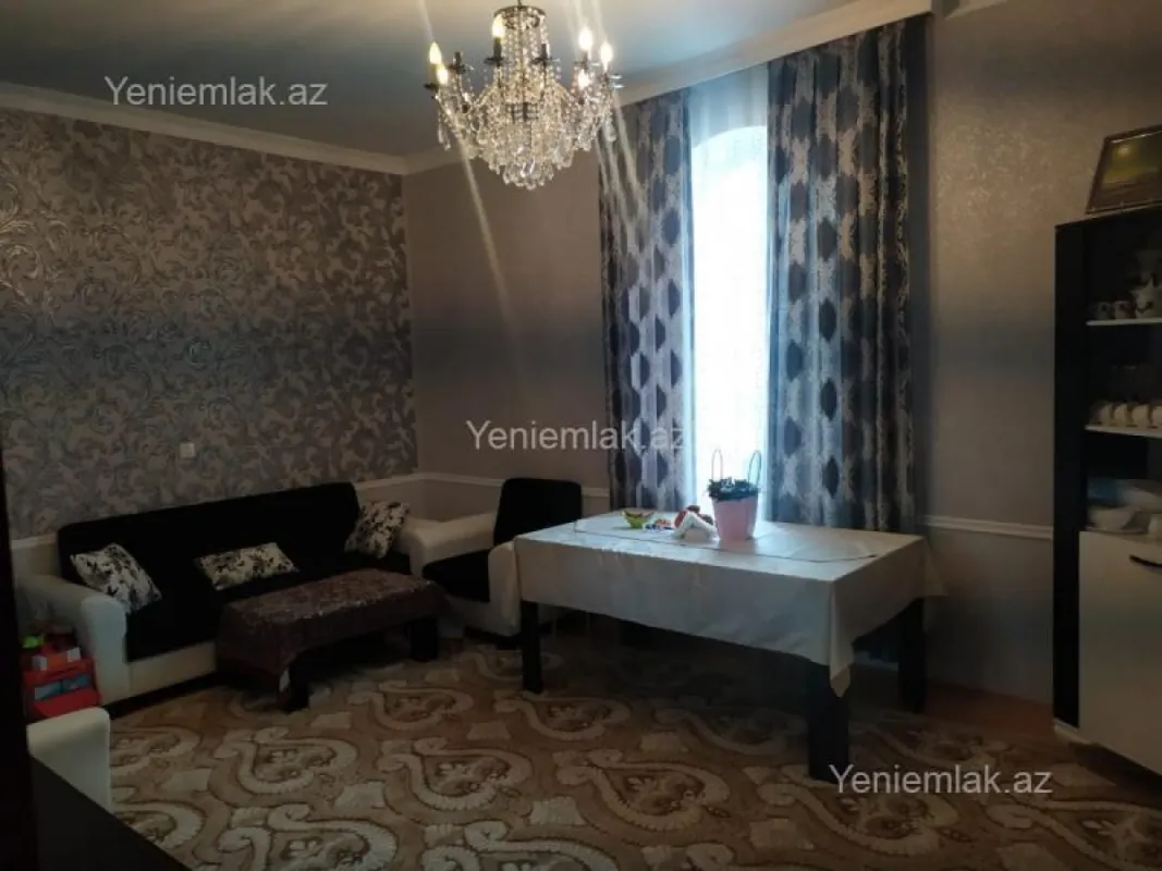 Satılır 6 otaqlı həyət evi 120 m²
