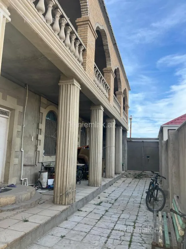 Satılır 6 otaqlı həyət evi 120 m²