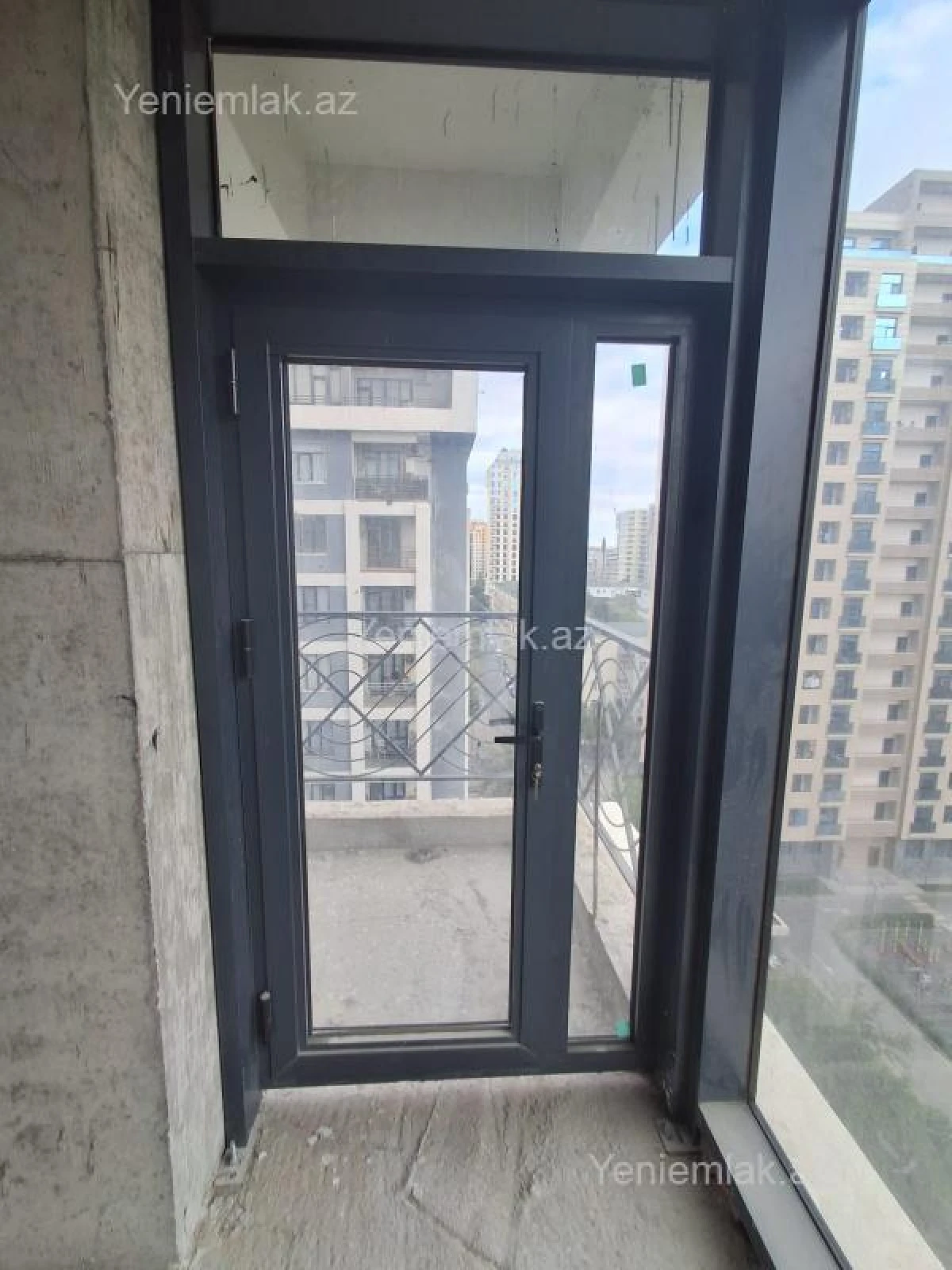 Satılır 2 otaqlı yeni tikili 90 m²