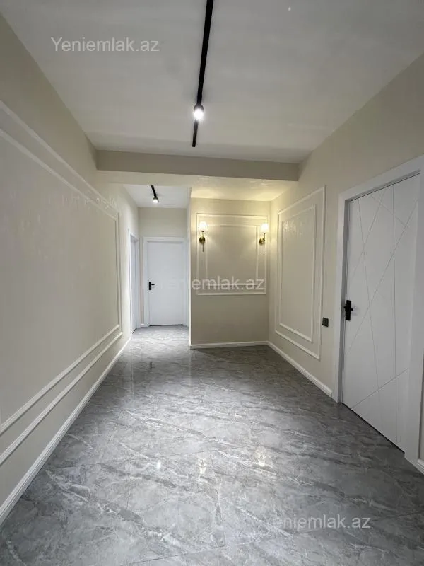 Satılır 3 otaqlı yeni tikili 105 m²