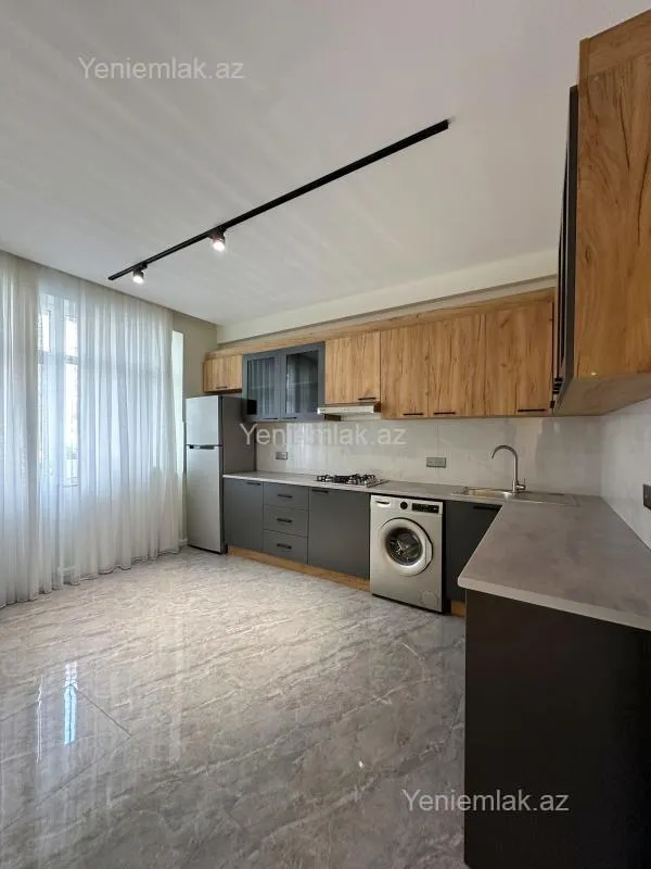Satılır 3 otaqlı yeni tikili 105 m²