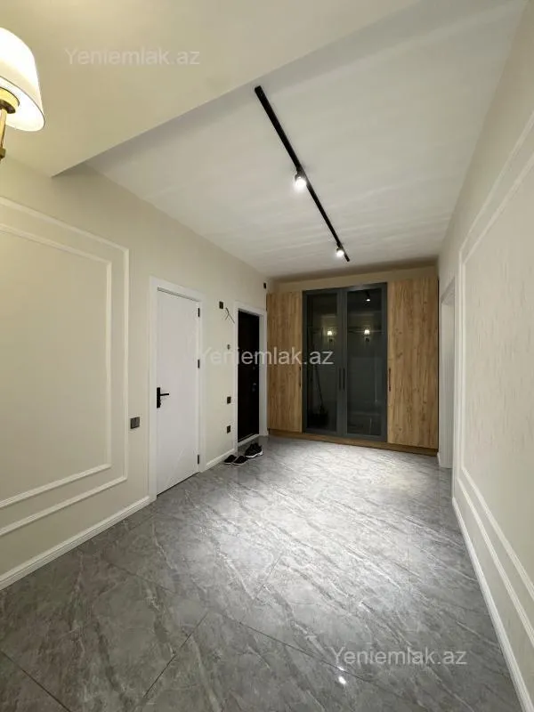 Satılır 3 otaqlı yeni tikili 105 m²