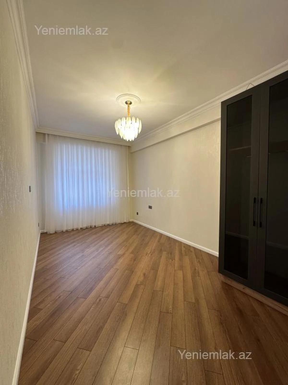 Satılır 3 otaqlı yeni tikili 105 m²