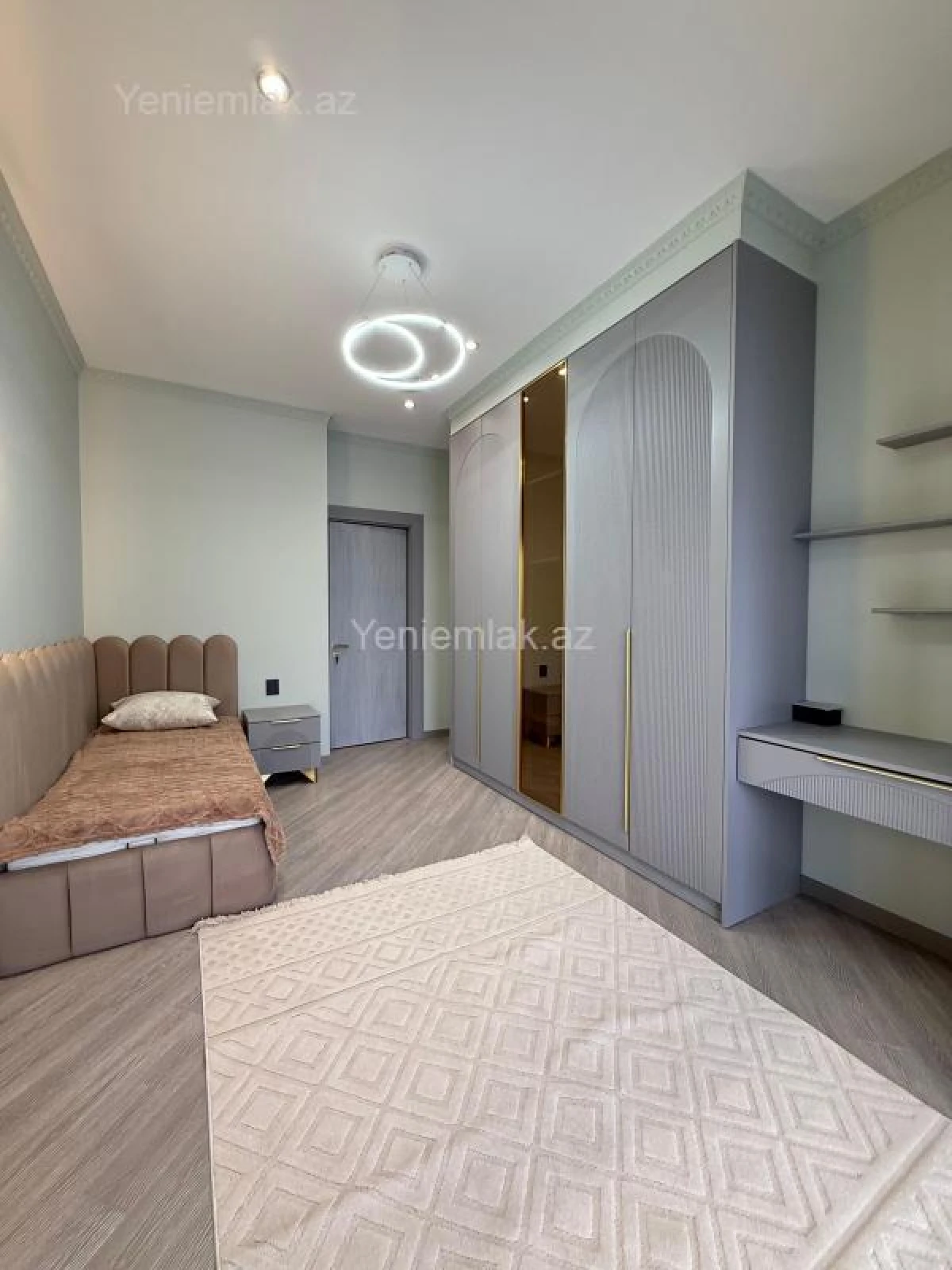 Satılır 3 otaqlı yeni tikili 90 m²