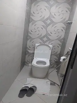 Satılır 2 otaqlı köhnə tikili 65 m²