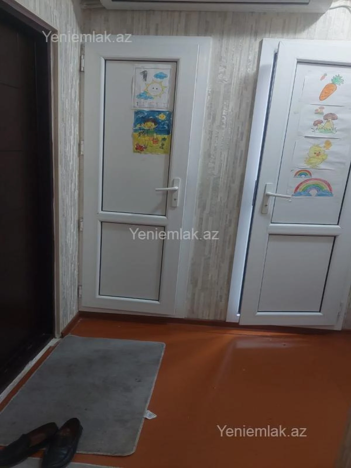 Satılır 2 otaqlı köhnə tikili 65 m²