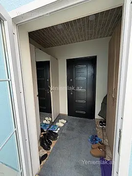 Satılır 10 otaqlı həyət evi 300 m²