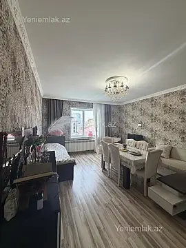Satılır 10 otaqlı həyət evi 300 m²