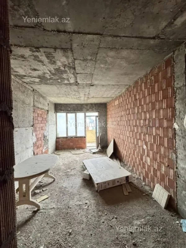 Satılır 2 otaqlı yeni tikili 70 m²