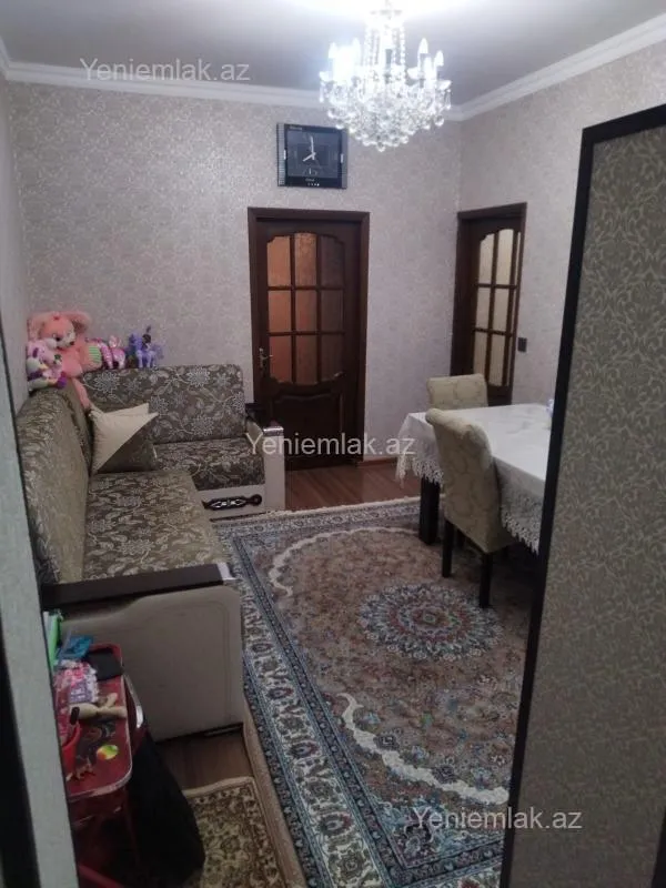 Satılır 2 otaqlı köhnə tikili 55 m²