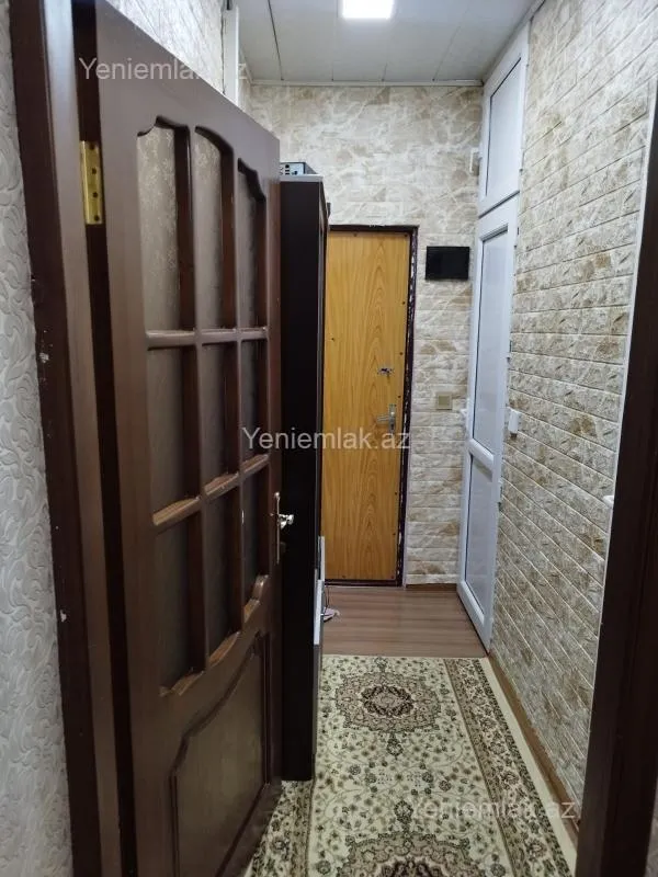 Satılır 2 otaqlı köhnə tikili 55 m²