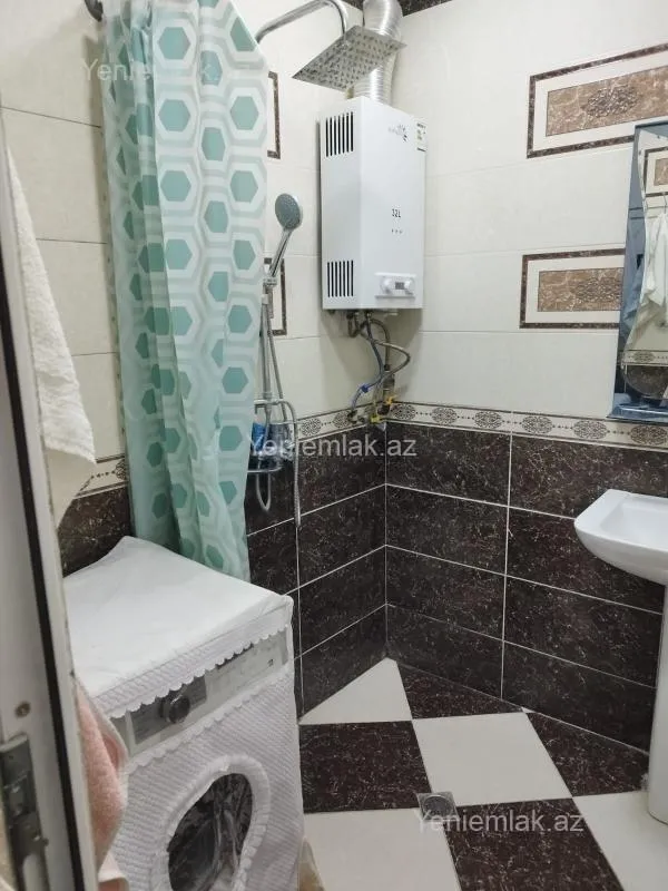 Satılır 2 otaqlı köhnə tikili 55 m²