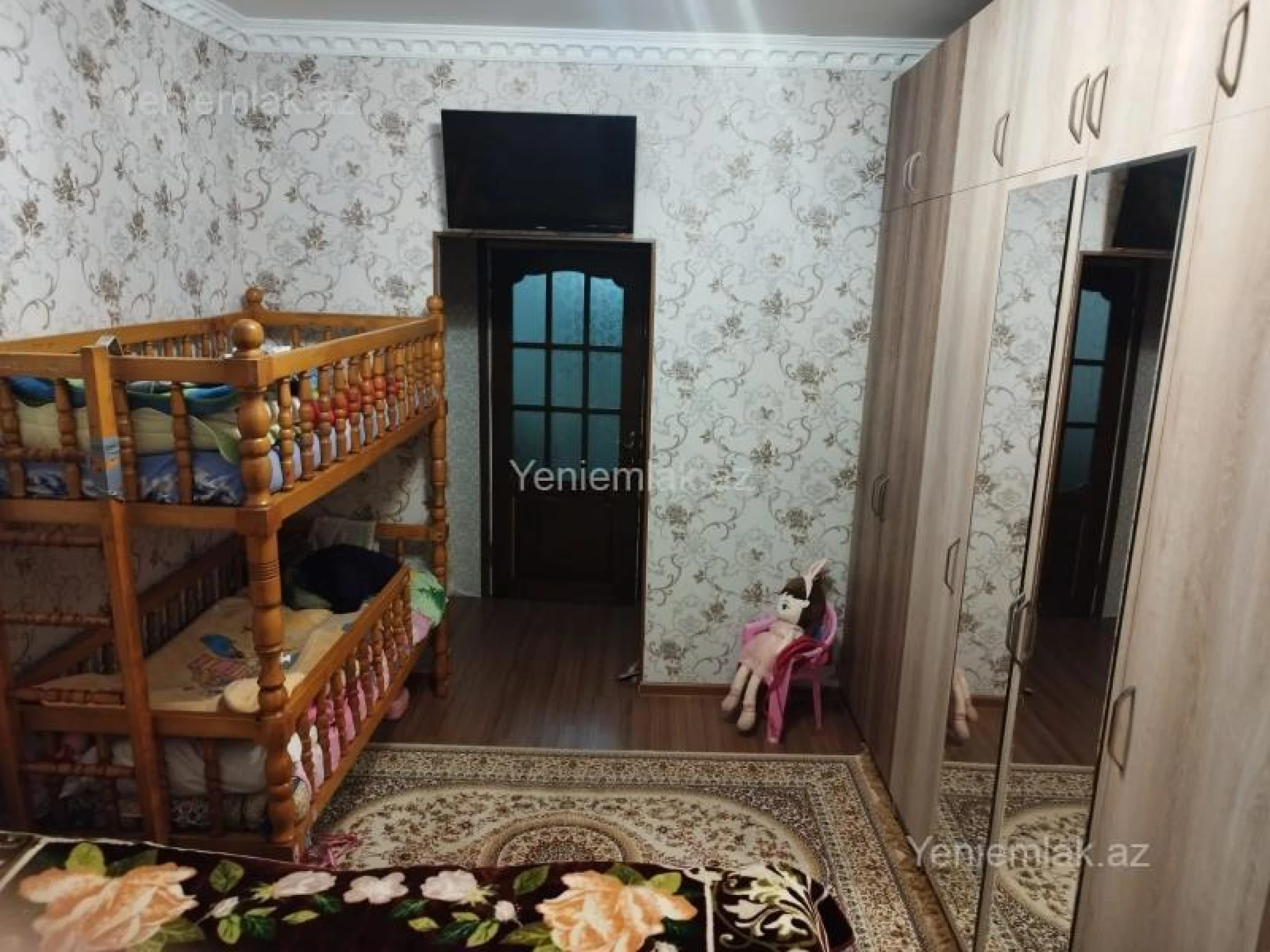 Satılır 2 otaqlı köhnə tikili 55 m²