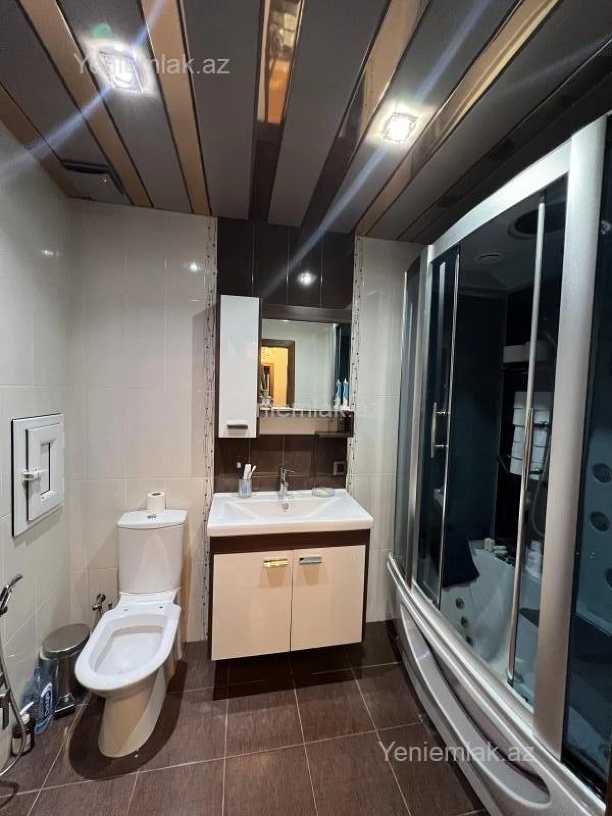 Satılır 3 otaqlı yeni tikili 115 m²