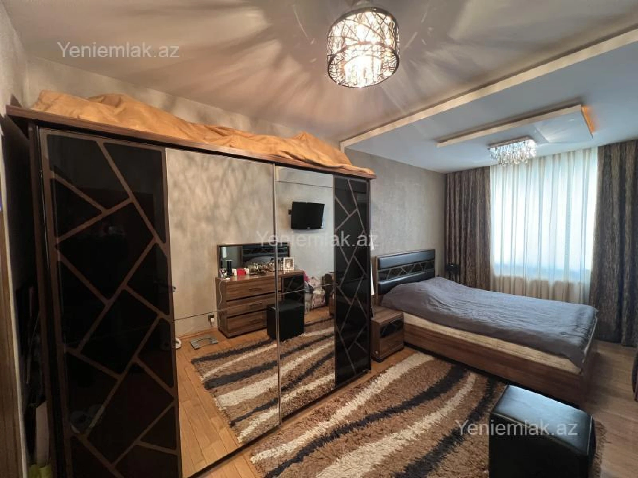 Satılır 3 otaqlı yeni tikili 115 m²