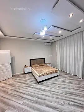 Satılır 5 otaqlı həyət evi 300 m²
