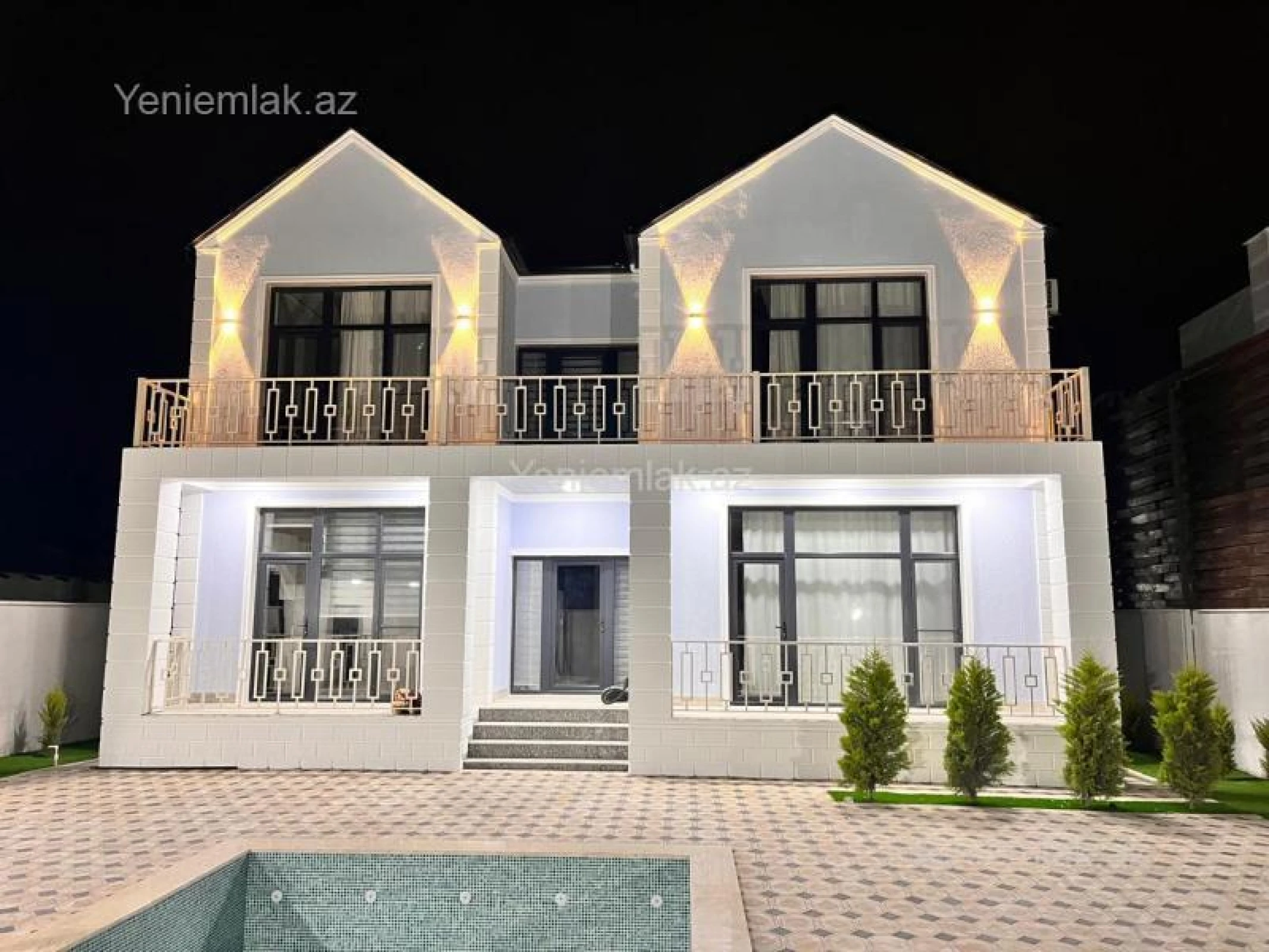 Satılır 5 otaqlı həyət evi 300 m²