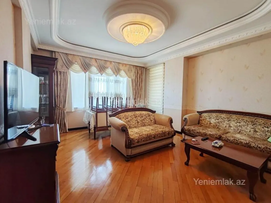 Satılır 2 otaqlı yeni tikili 78 m²