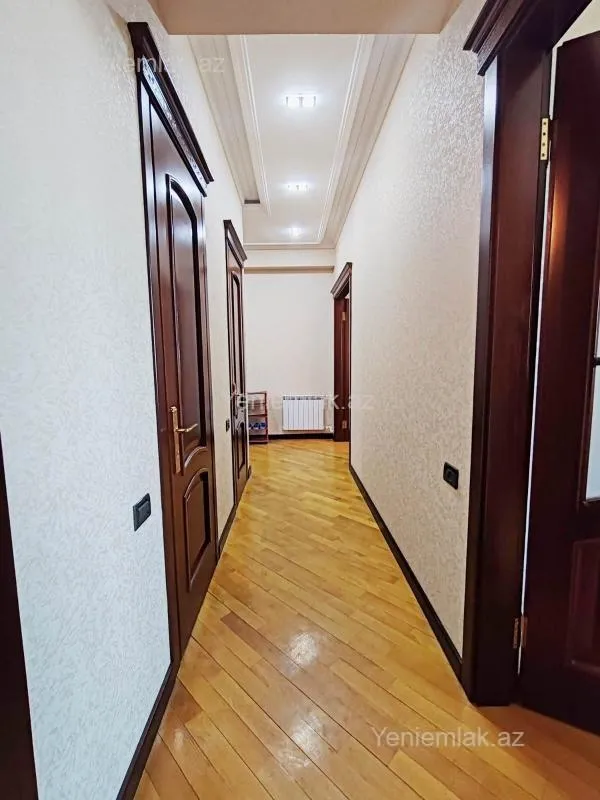 Satılır 2 otaqlı yeni tikili 78 m²