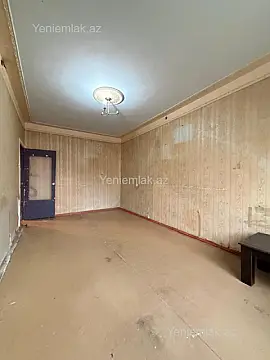 Satılır 4 otaqlı köhnə tikili 100 m²