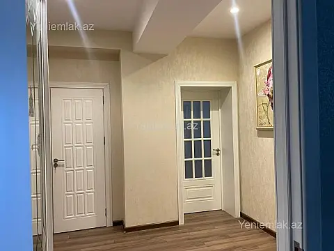 Satılır 2 otaqlı yeni tikili 82 m²