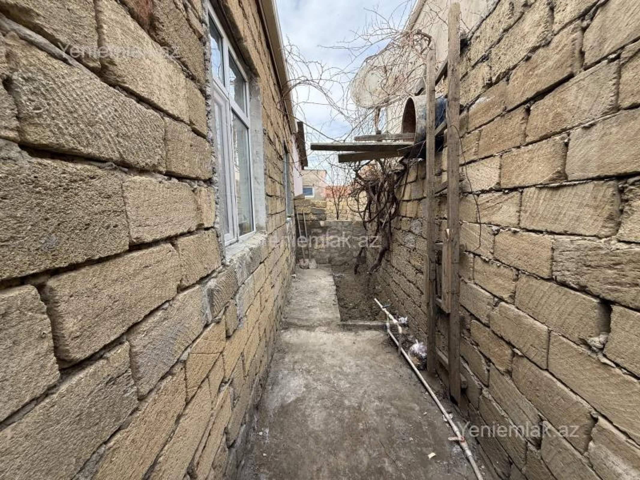 Satılır 3 otaqlı həyət evi 75 m²