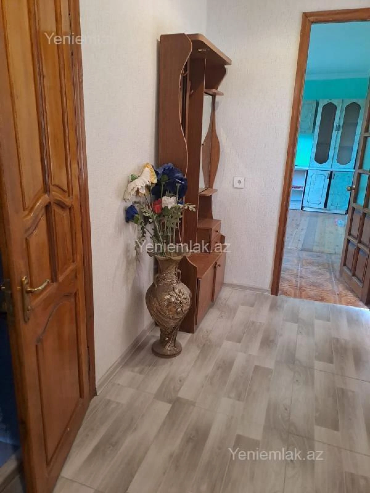 Satılır 3 otaqlı həyət evi 180 m²