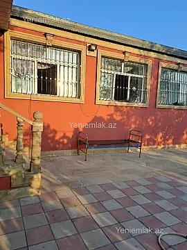 Satılır 3 otaqlı həyət evi 180 m²