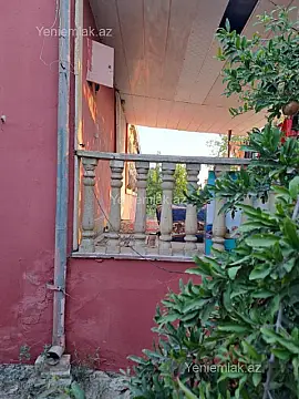 Satılır 3 otaqlı həyət evi 180 m²