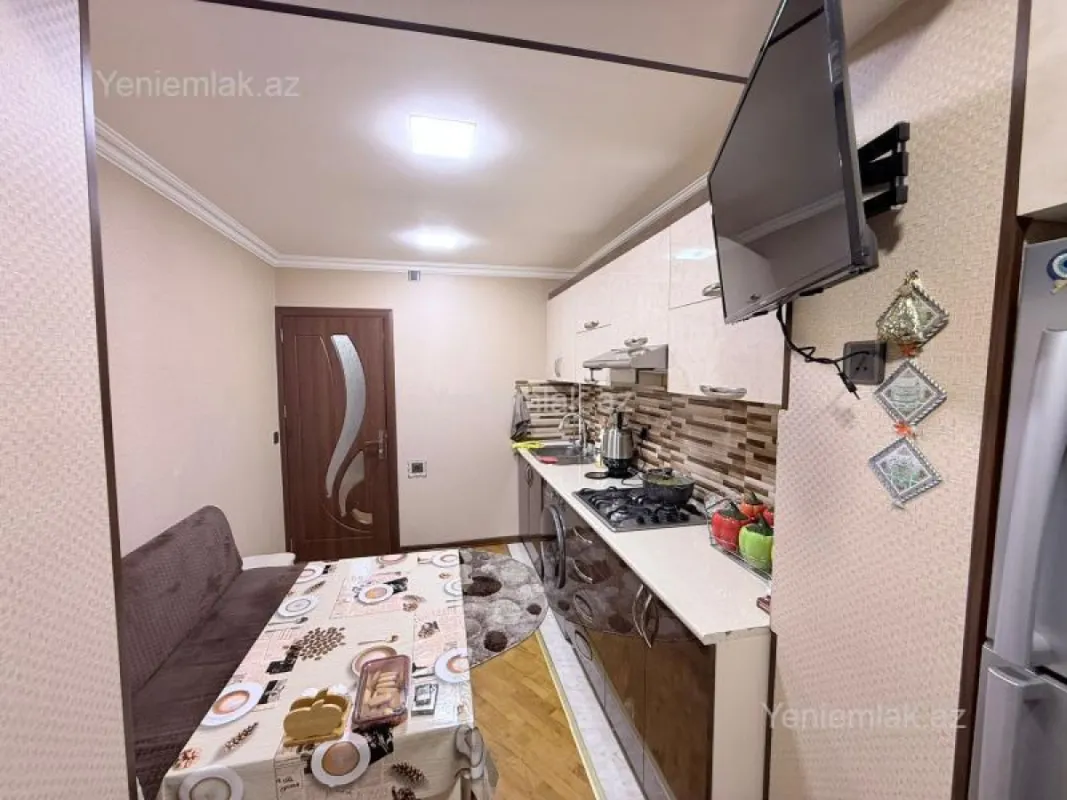 Satılır 3 otaqlı köhnə tikili 70 m²