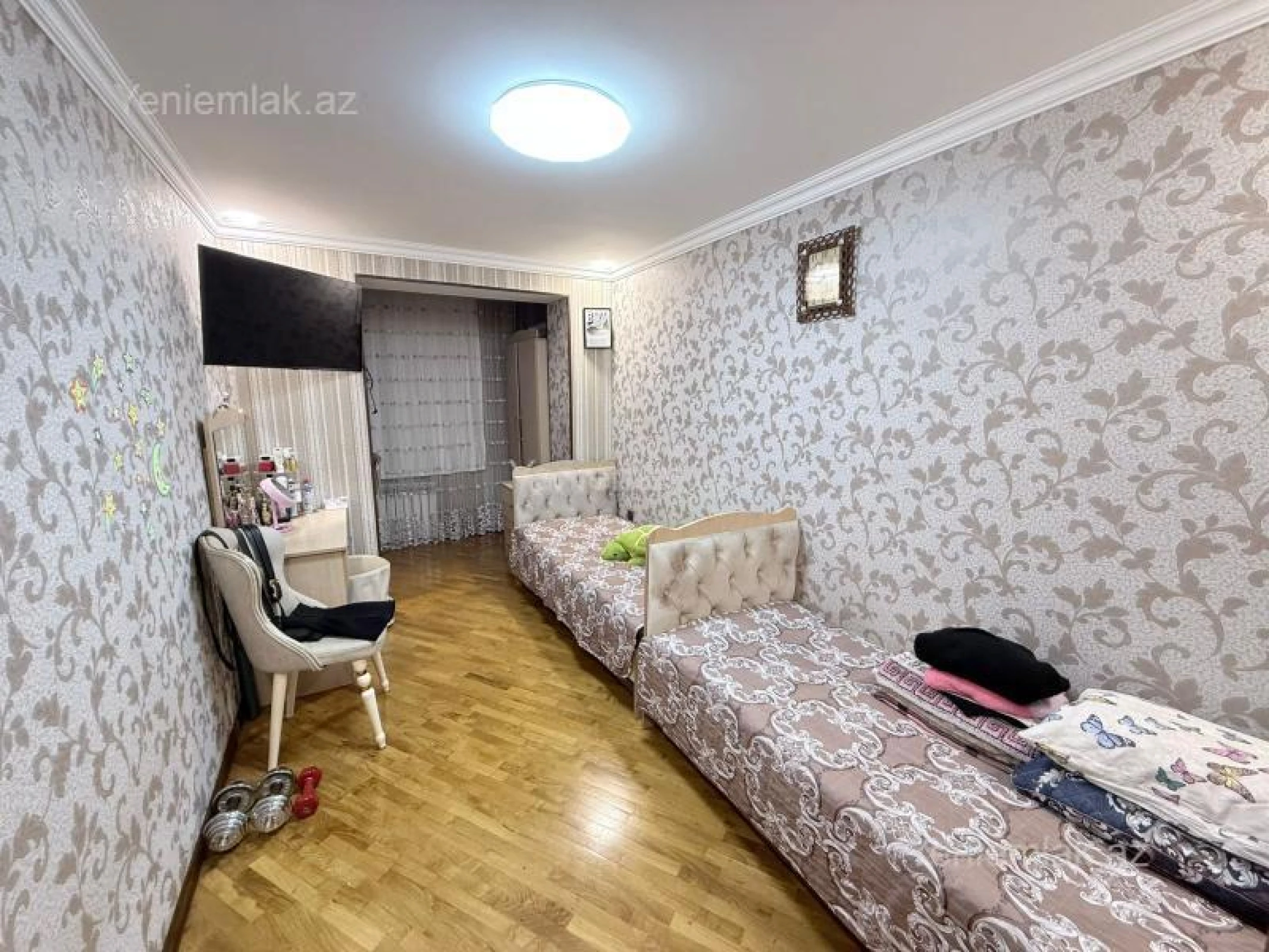 Satılır 3 otaqlı köhnə tikili 70 m²